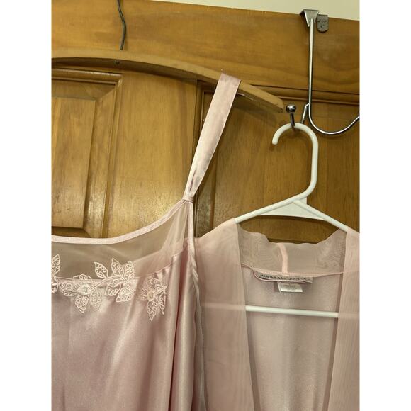 MORGAN TAYLOR INTIMATES 2Pc Matching Robe & Nightie Pink Small Sequins Floral - Picture 5 of 9